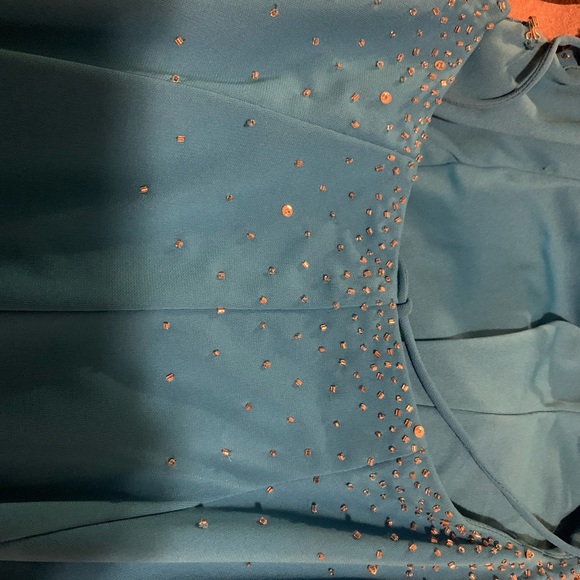 Formal/Prom Dress size 4, Caribbean Aqua, sequence & beads - Picture 8 of 8